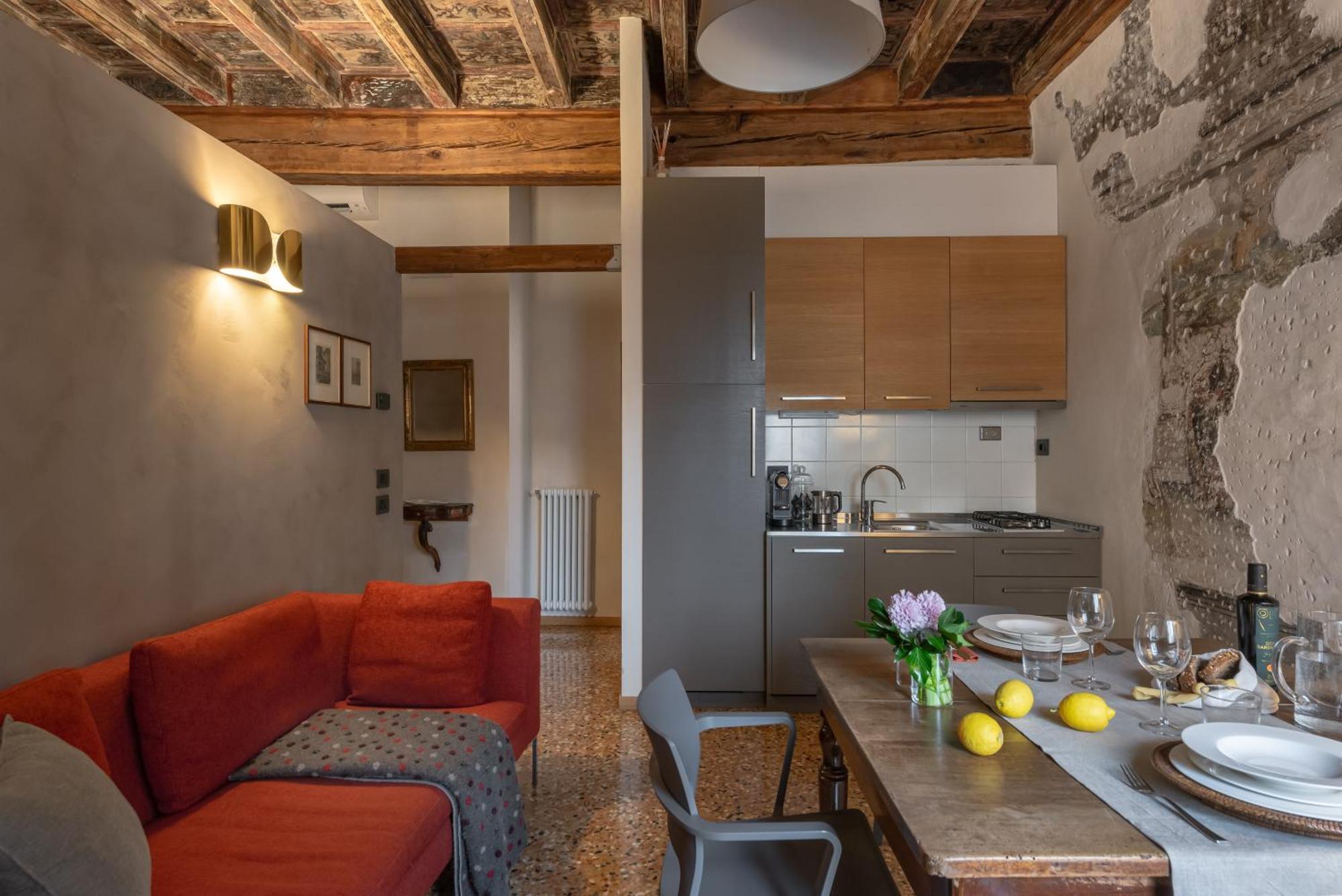 Residenza Roccamaggiore Appartamento *