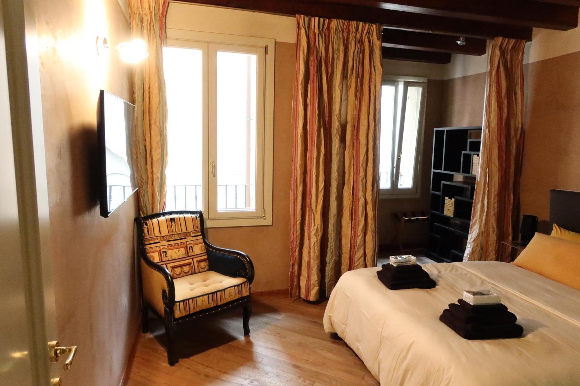 Apartment Luxury Flats Piazza Erbe, Floor 3 *
