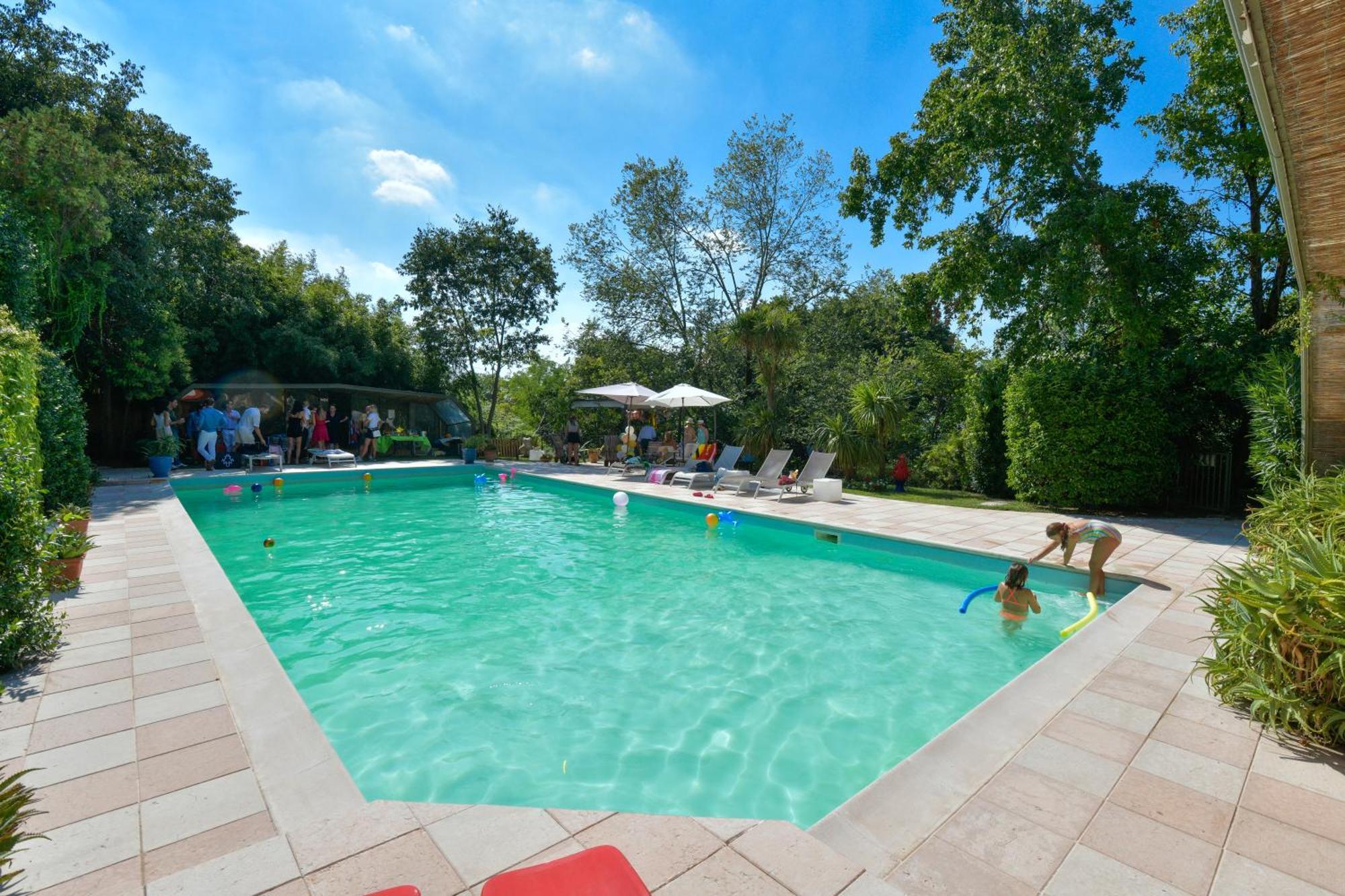 Villa Isidoro Ampio Parco ,piscina Privata, Arte E Giochi , Fitness