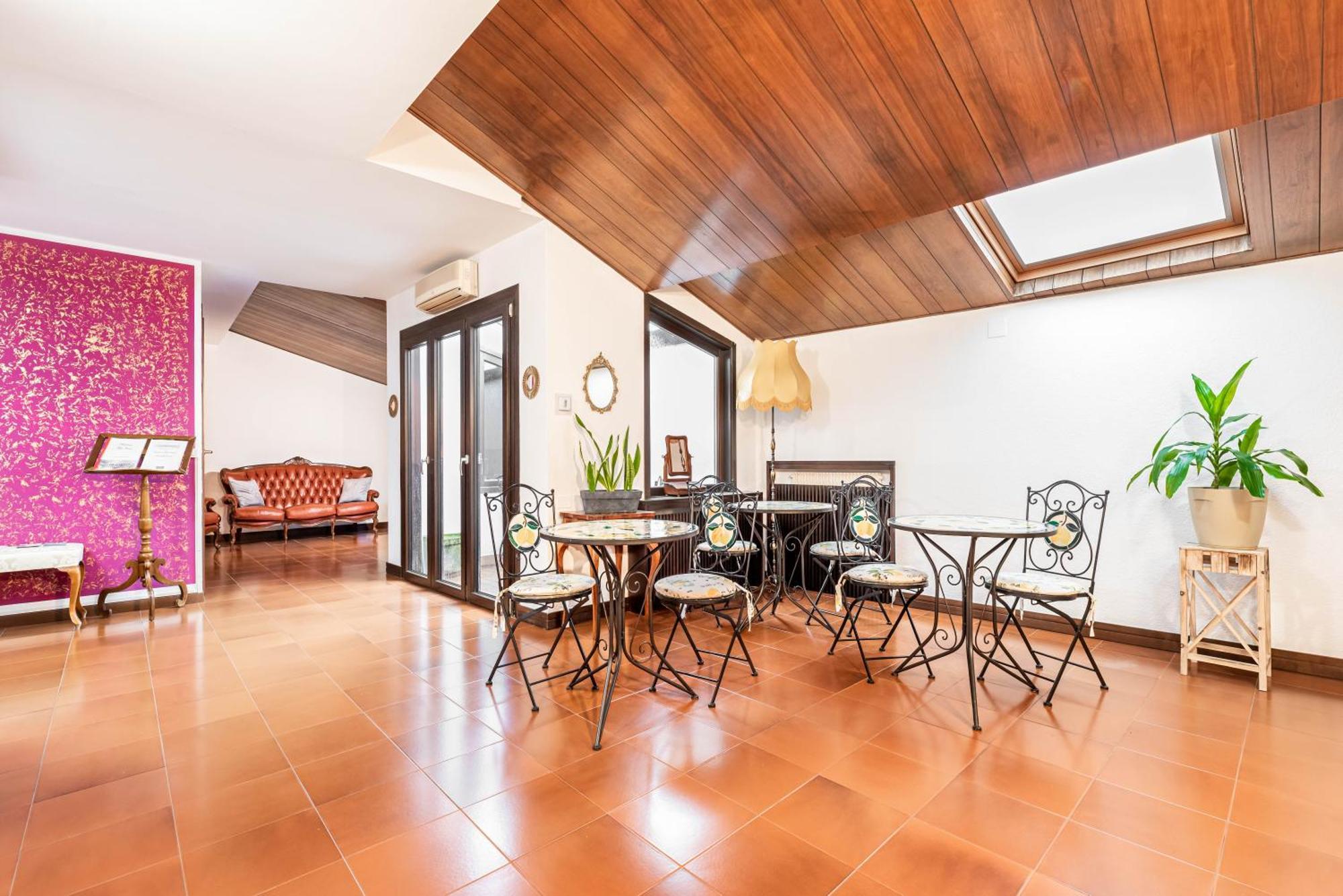 Pensión Residenza Bra 2*