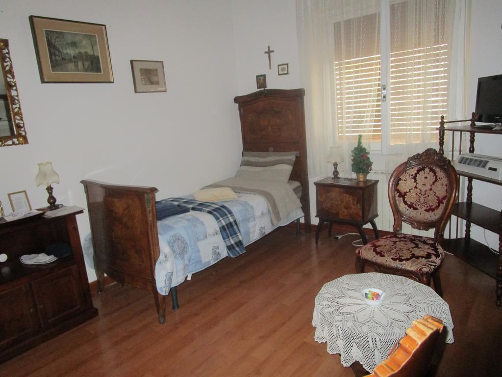 Maddalena Di San Zeno Bed and breakfast