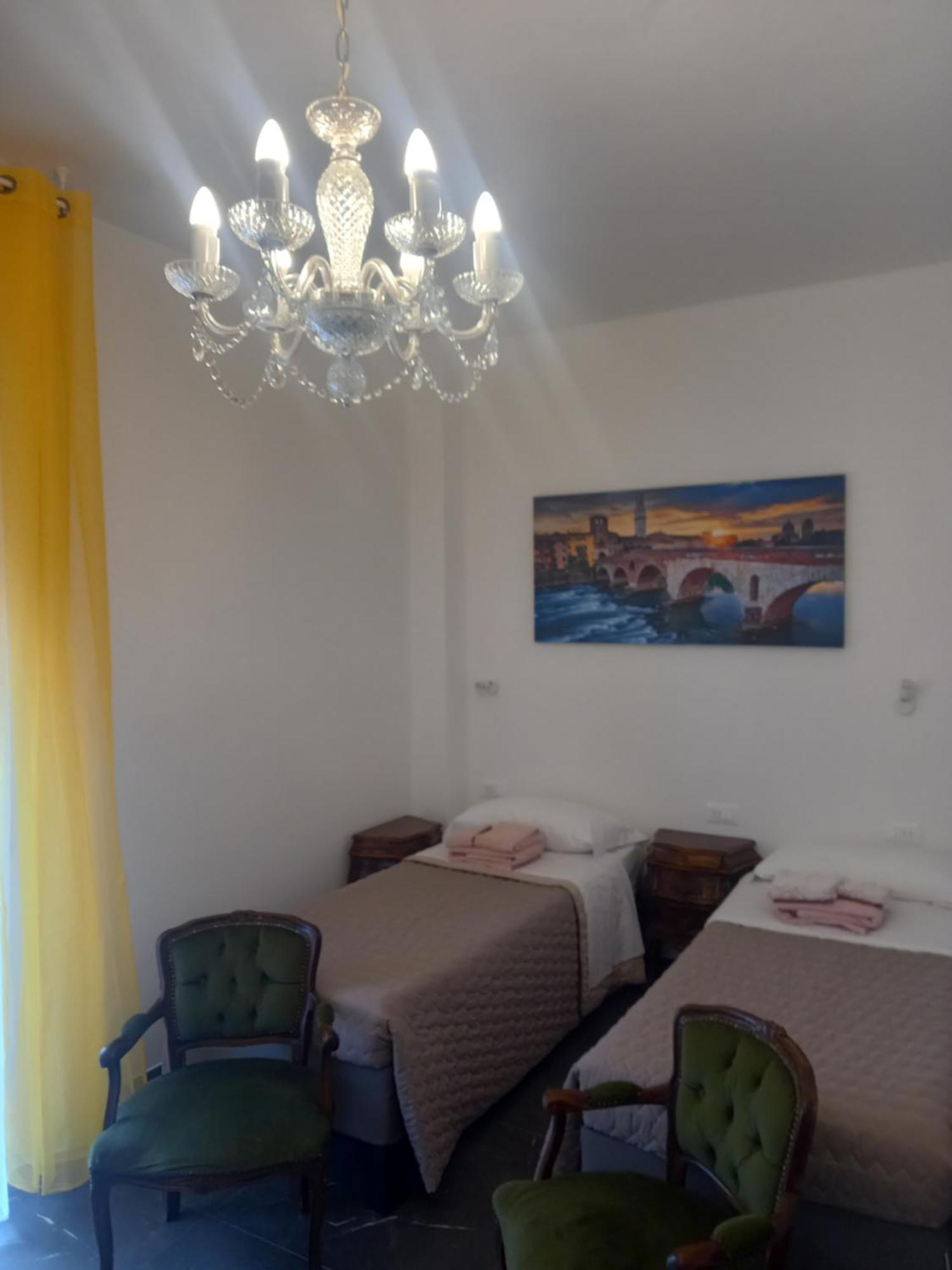 Minihouselarissa Diverona