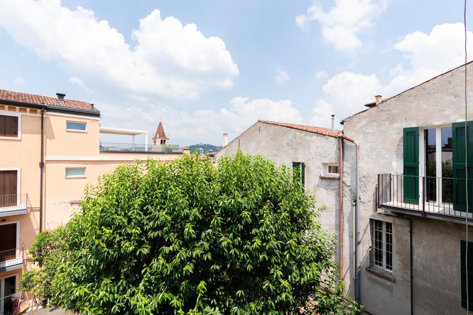 Palazzo Delle Guglie By Postcardsfrom * Vérone