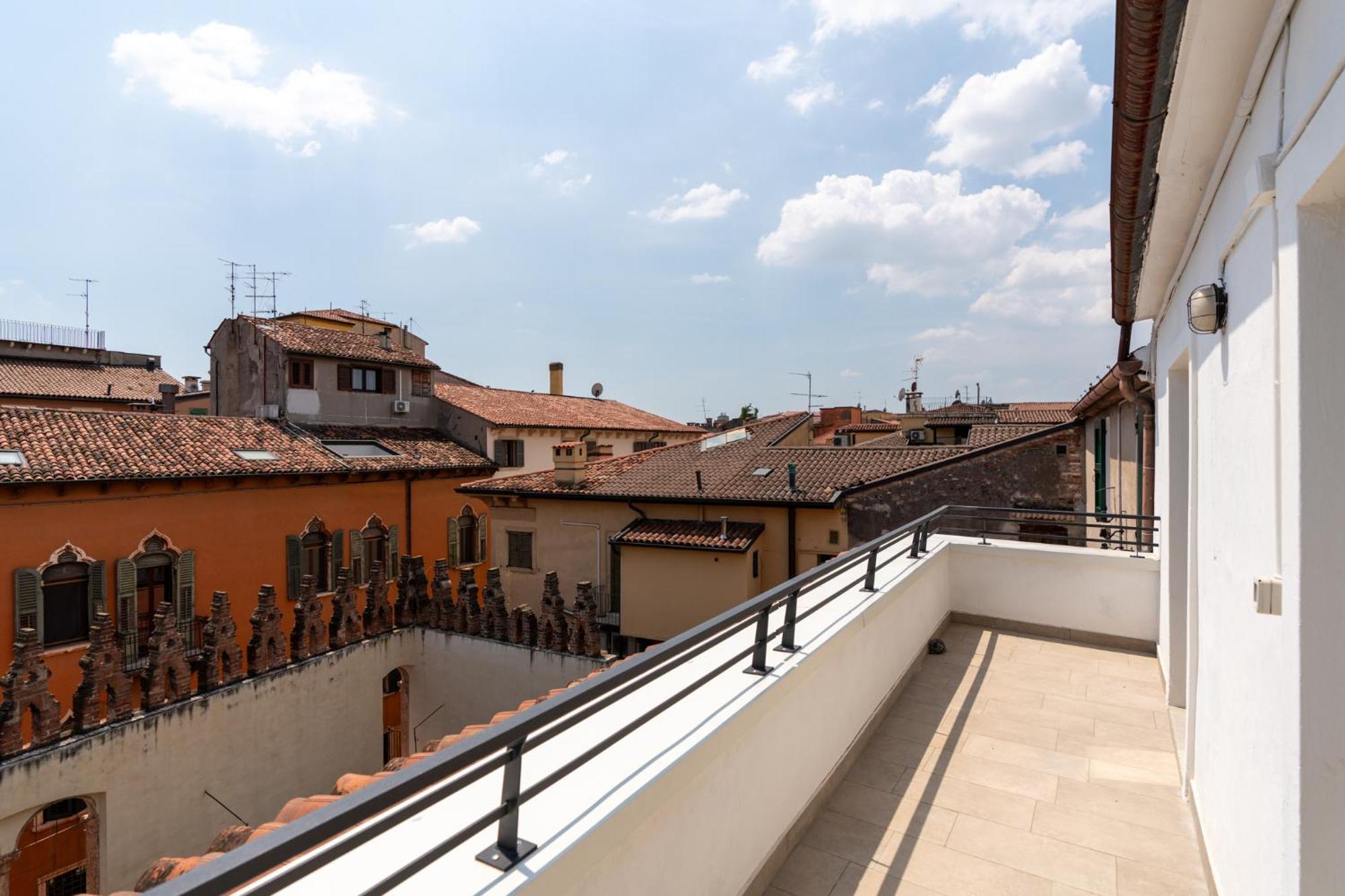 Appart hôtel Palazzo Delle Guglie By Postcardsfrom Vérone