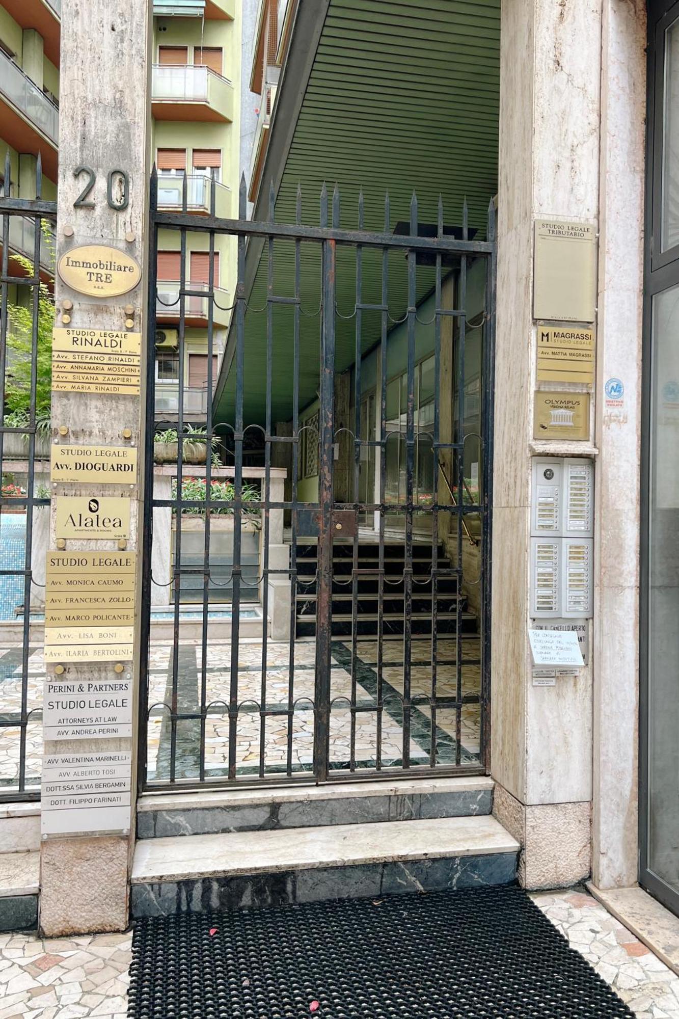 Affittacamere Alatea Porta Nuova 20 *