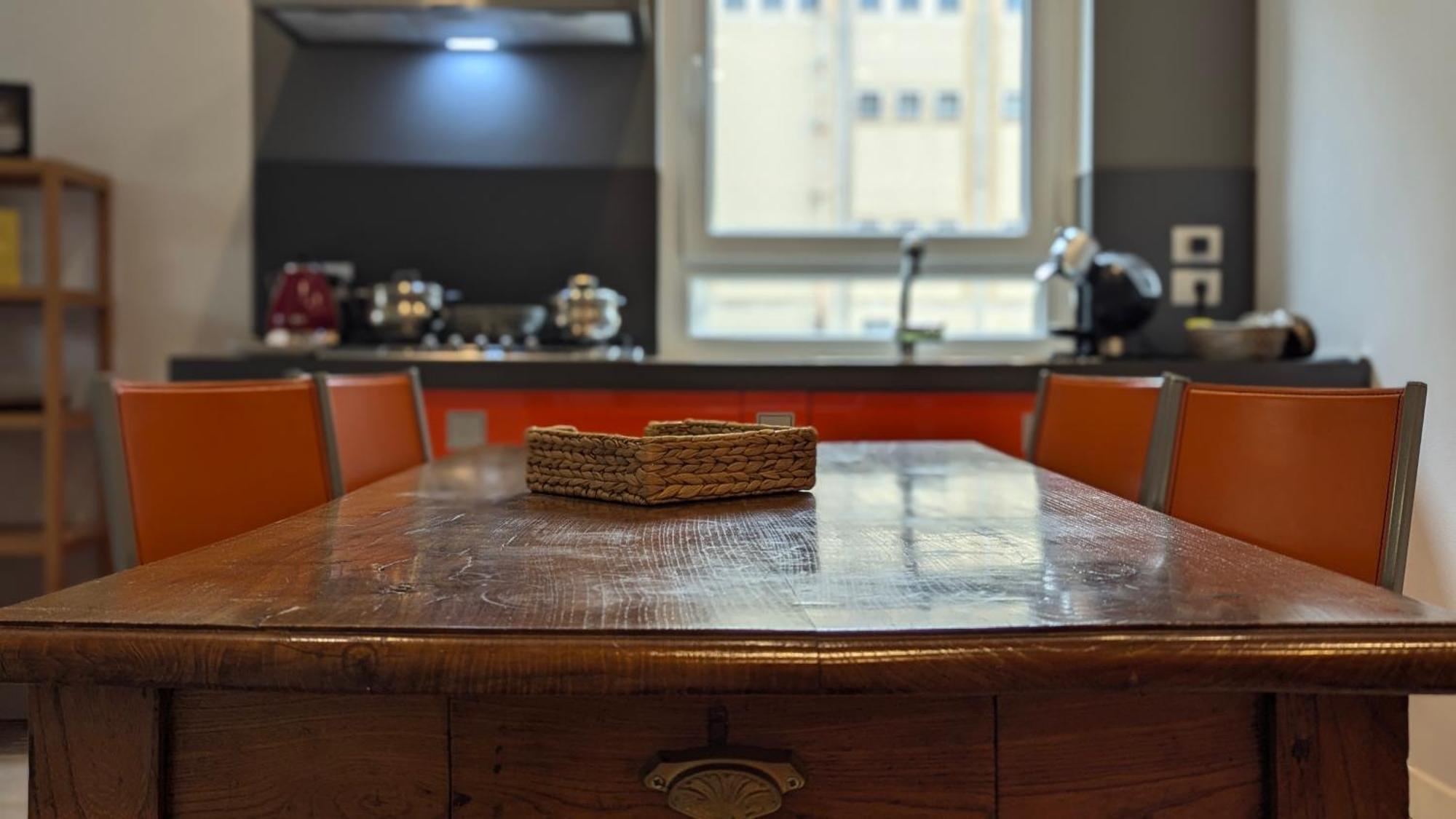 Apartment Artist House, Design And *