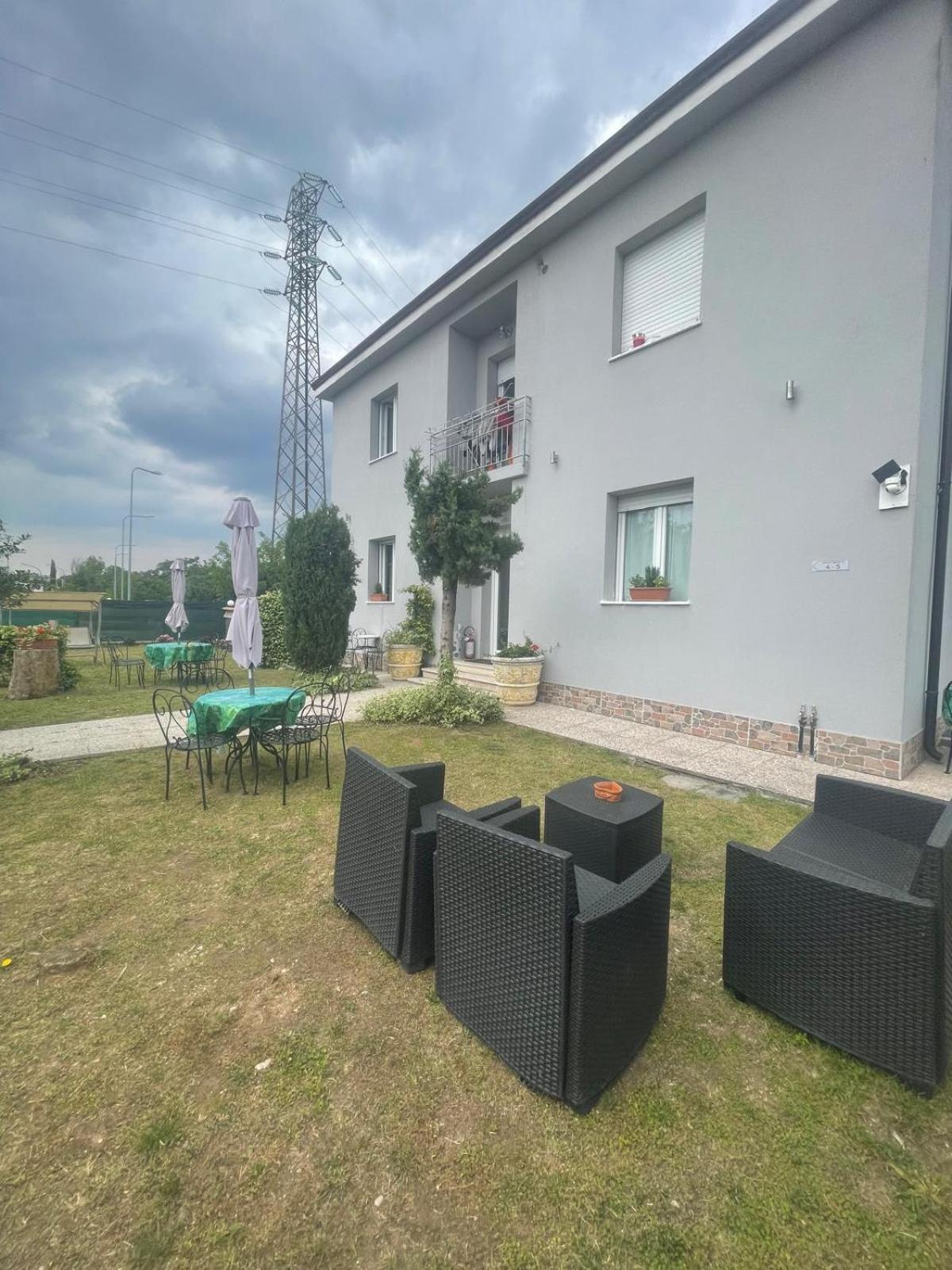 Aparthotel Appartamenti Le Dimore 2 3*