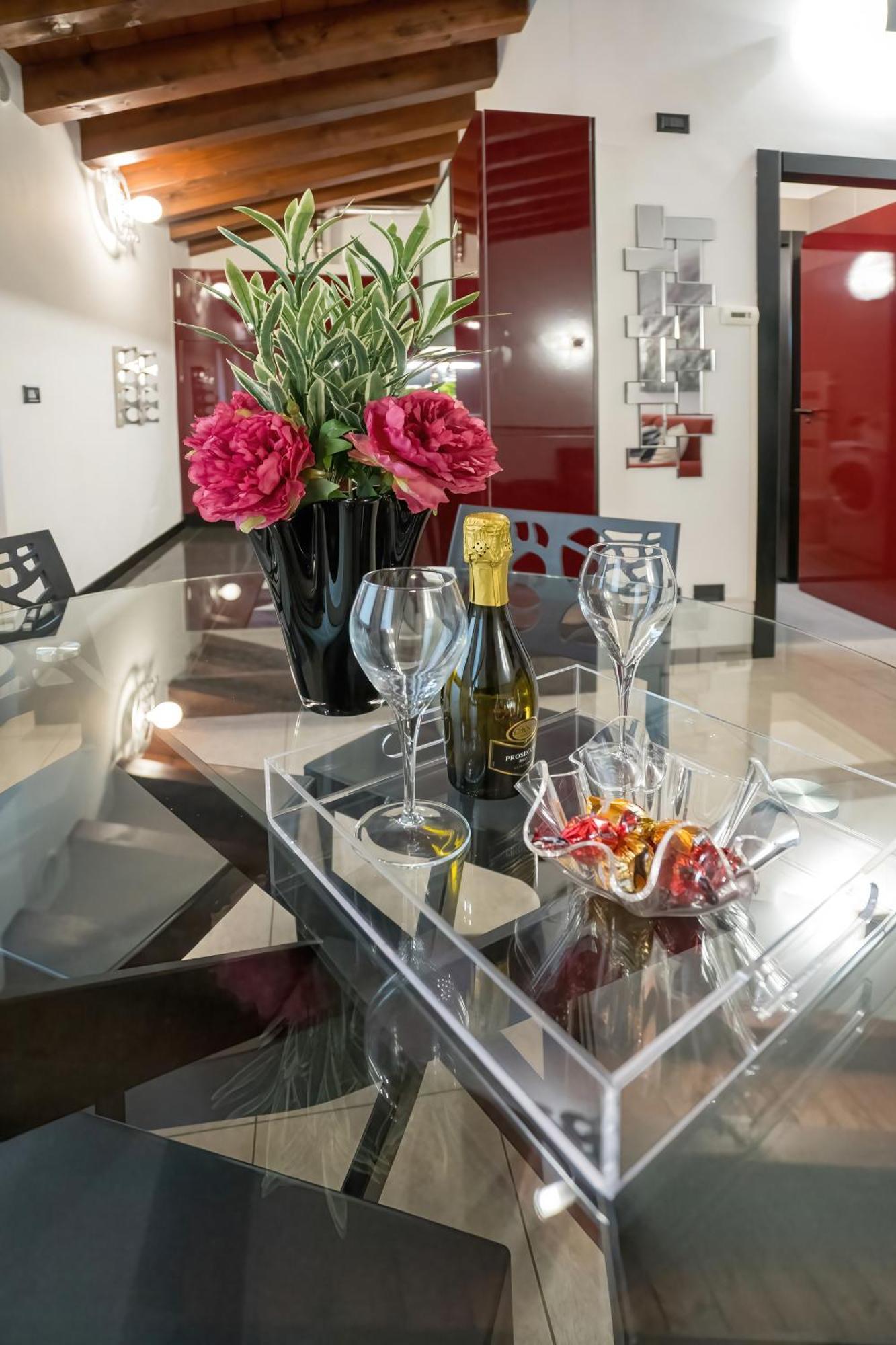 Carpediem Eleganza E Conforto Vicinissimo Arena Di Vr Appartamento