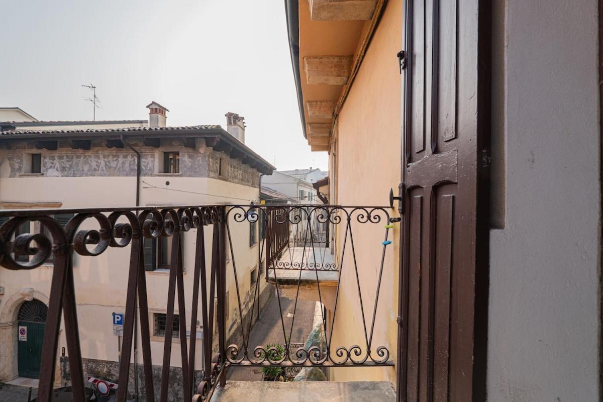 Appartamento Juliet's Paradise Balcongraffiti In *