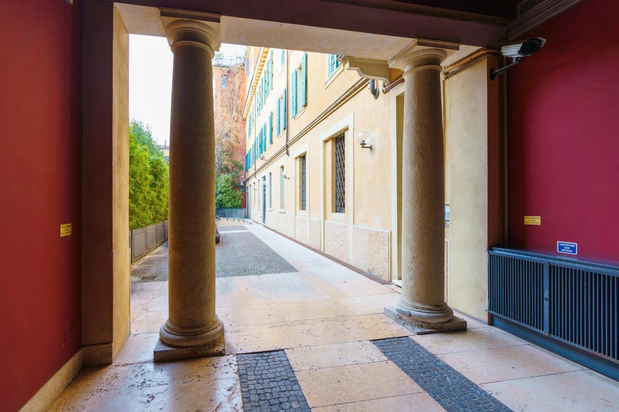 Palazzo Delle Guglie By Postcardsfrom Appart hôtel *