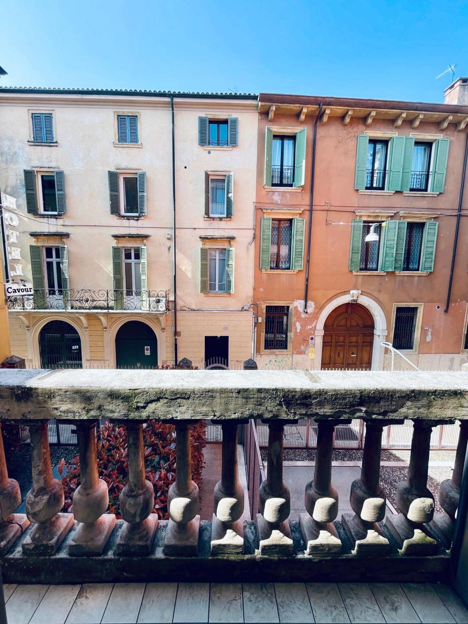Il Balcone Del Longobardo A Due Passi Dall'arena Appartamento Verona