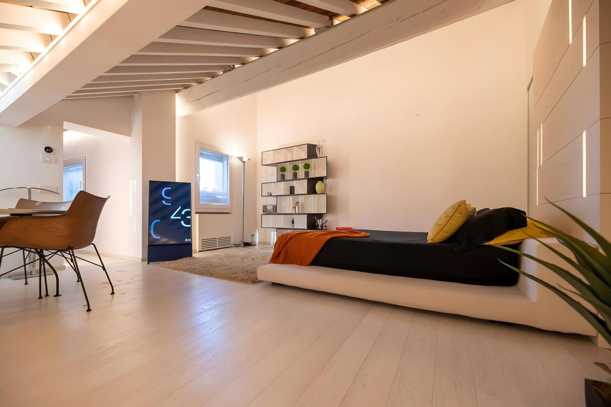 Luxury Rooftop Piazza Erbe
