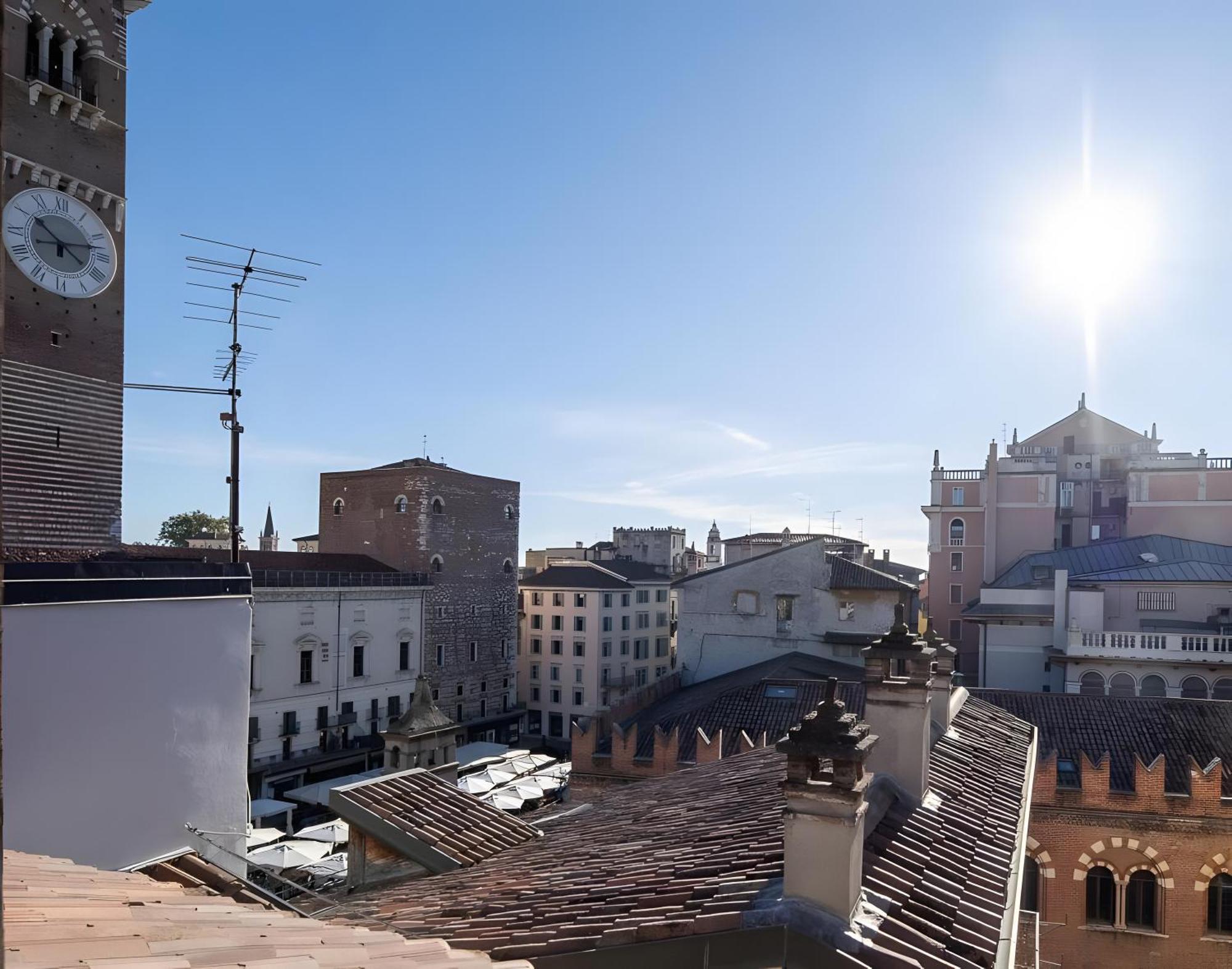 Luxury Rooftop Piazza Erbe Appartamento Verona