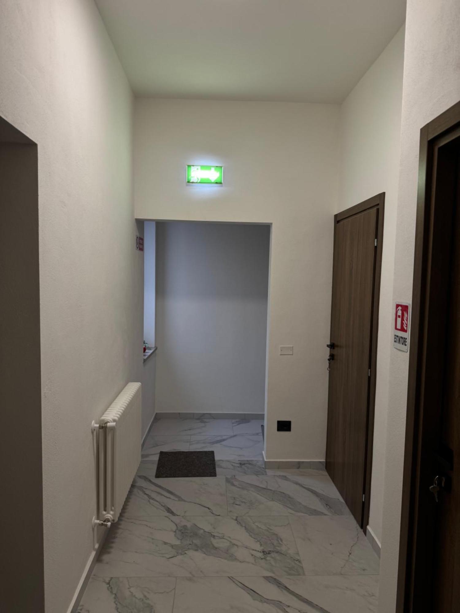 Apartment Fiore Di Pietra 3 *