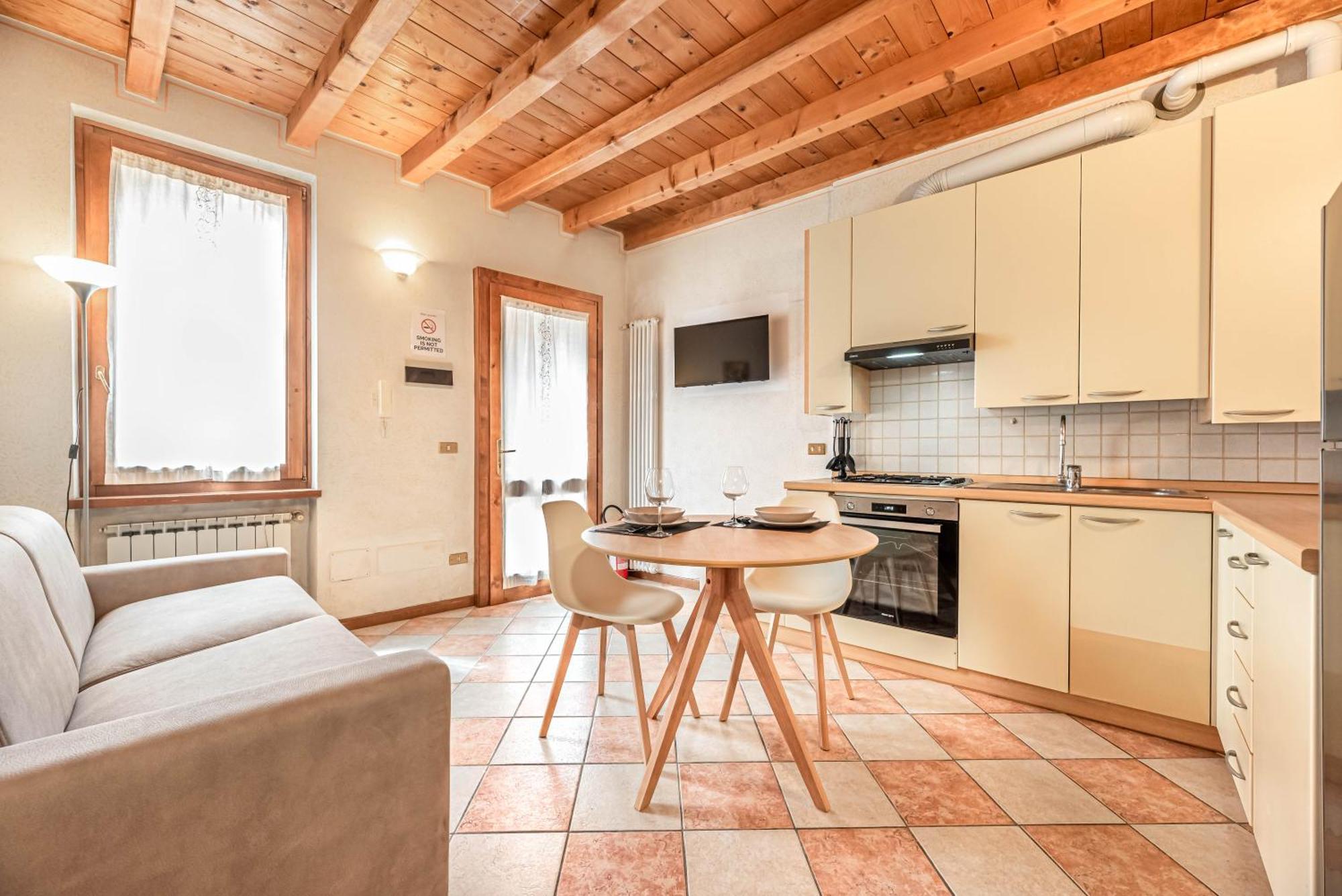Italstay - Vescovo Elegant Courtyard Verona