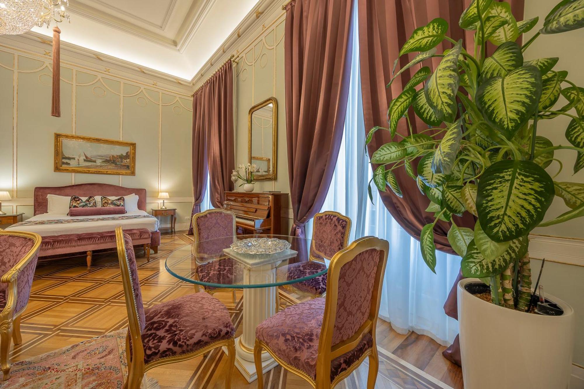 Palazzo Monga Boutique Pensión 4*