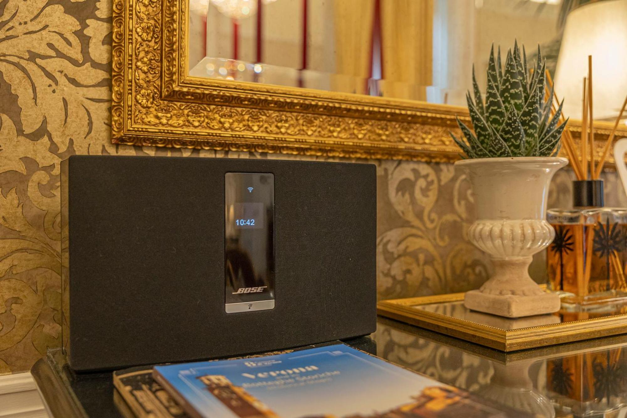 Palazzo Monga Boutique Pensión 4*