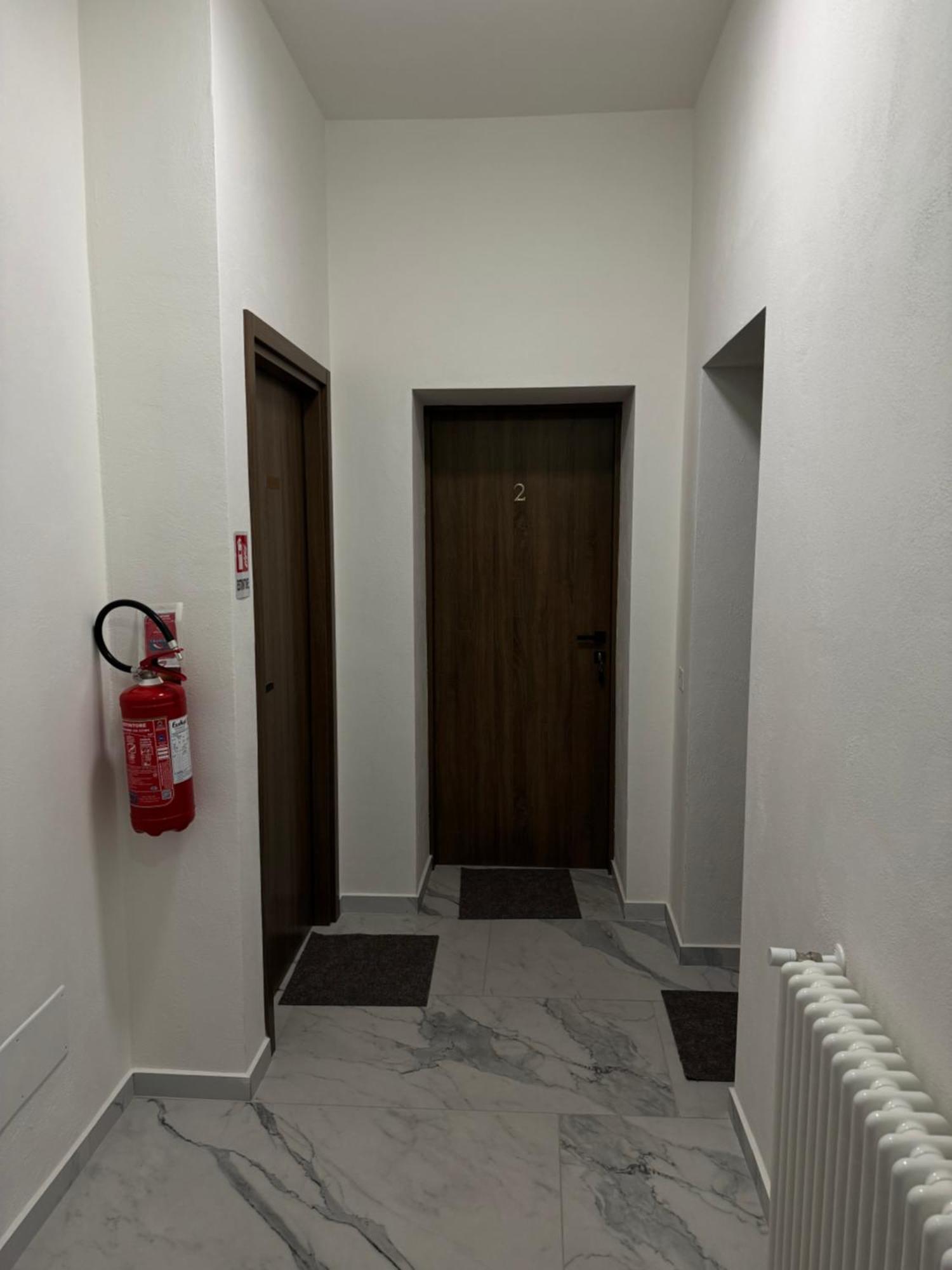 Apartment Fiore Di Pietra 3