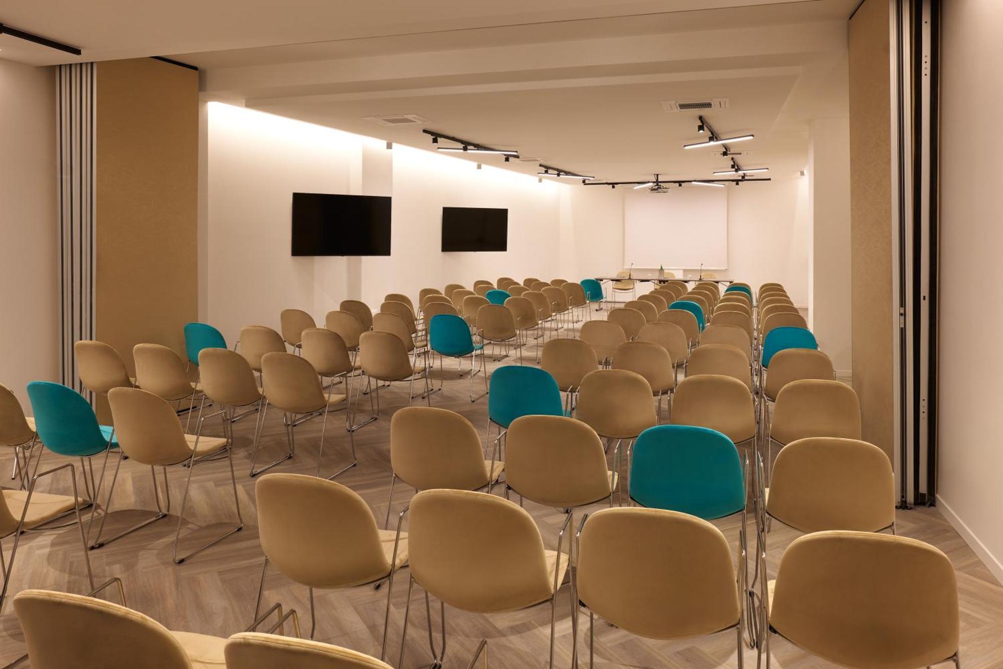 Hotel Indigo - Grand Des Arts, An Ihg (adults Only) 4*