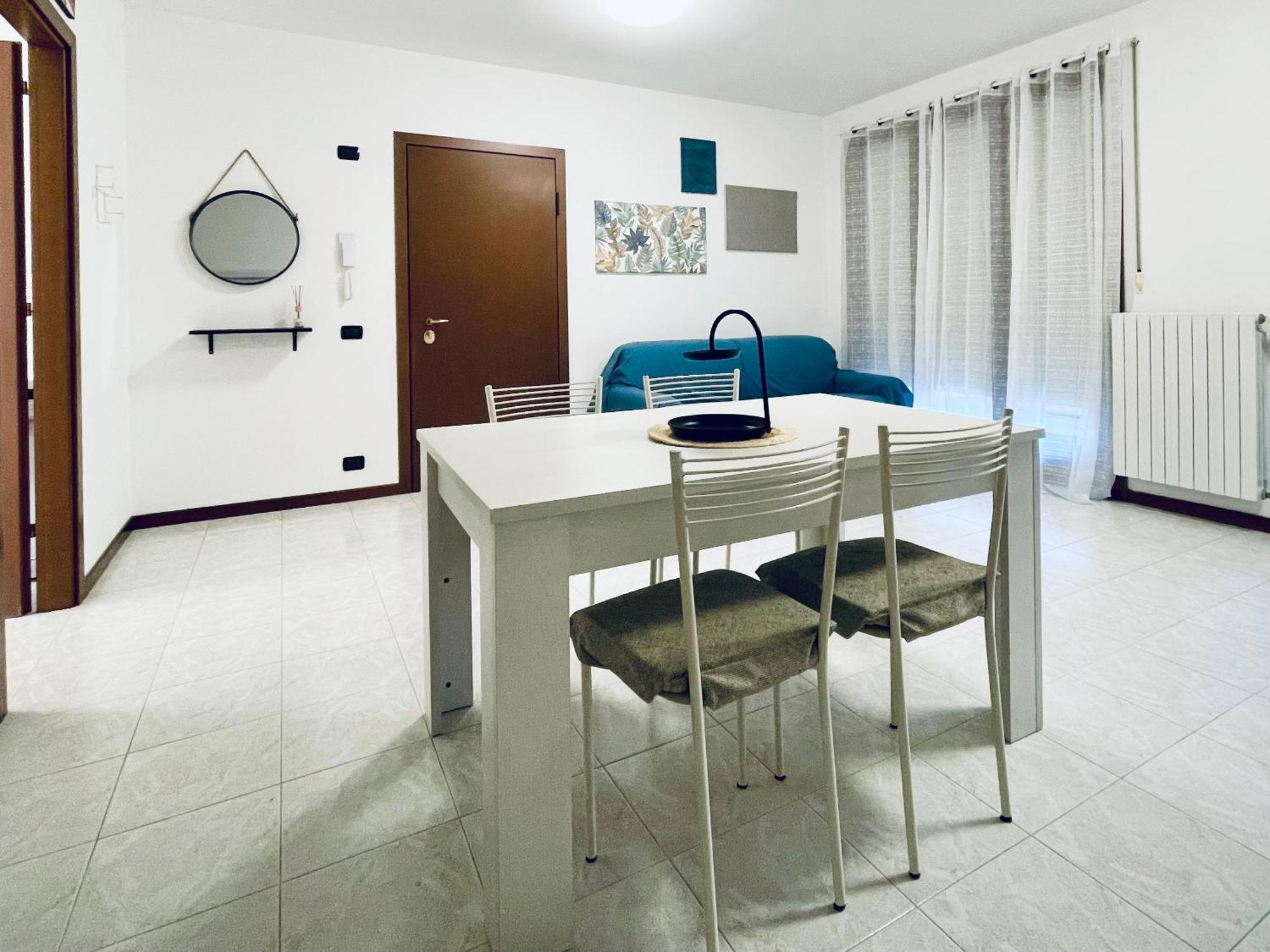 Unicumhouse M Fiera - Stazione Porta Nuova - Children Museum Apartamento