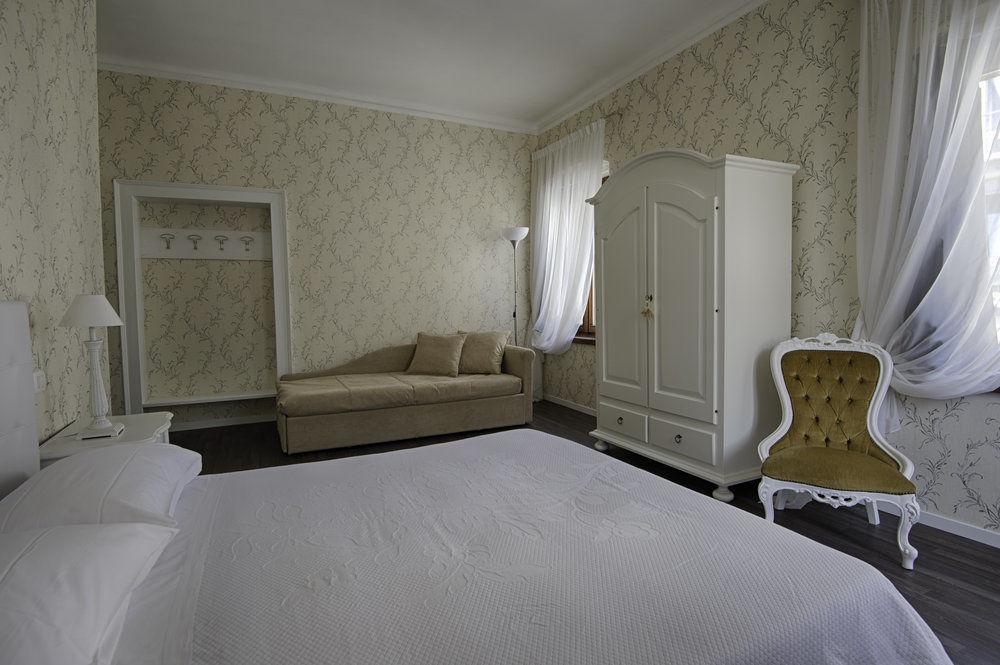 Relais Cheri Bed & Breakfast