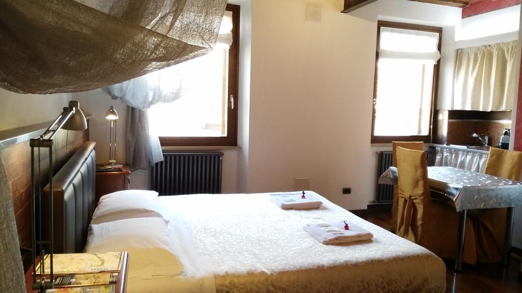 Bed & Breakfast Antica Via Roma Garden View