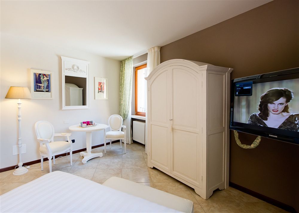Bed & Breakfast Residenza Giacomo Puccini 3*
