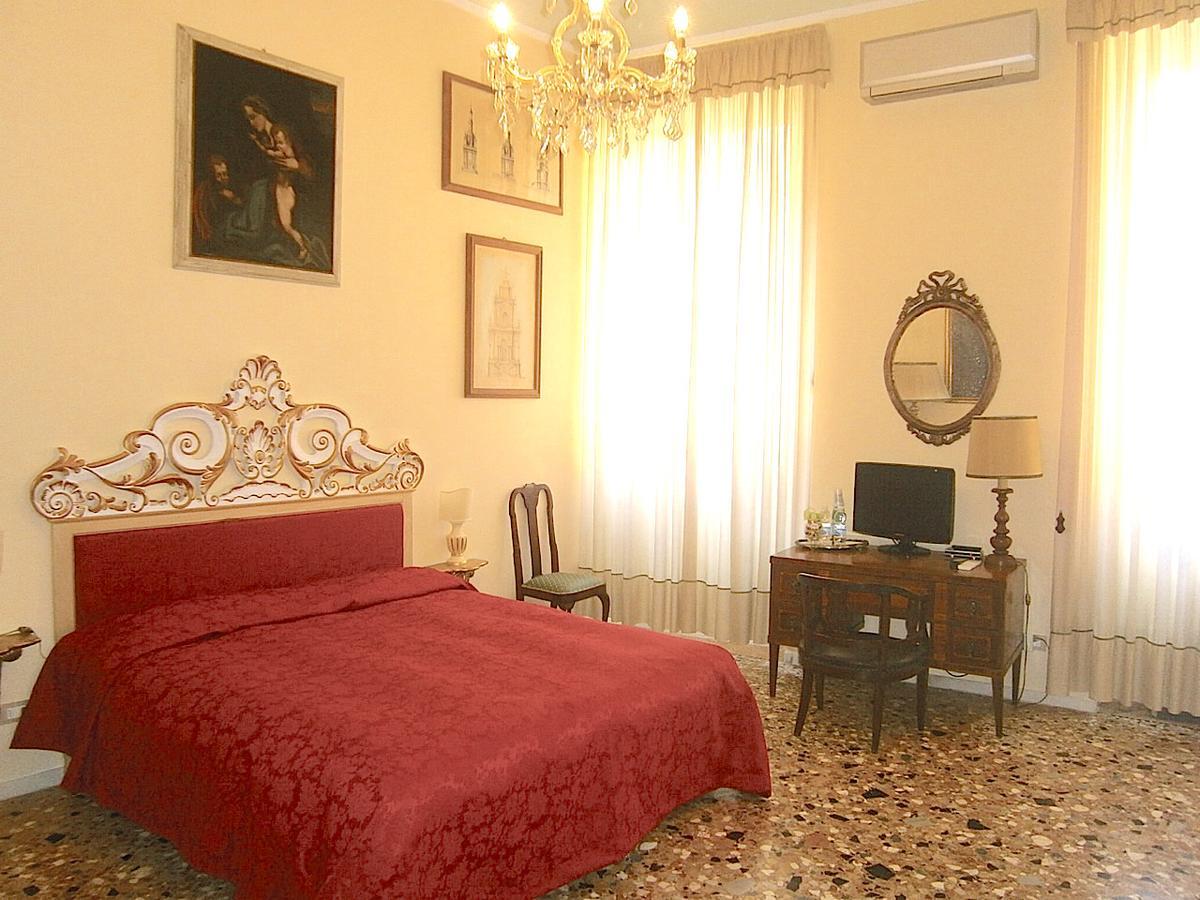 Bed and breakfast B&B Palazzo Camozzini 3*