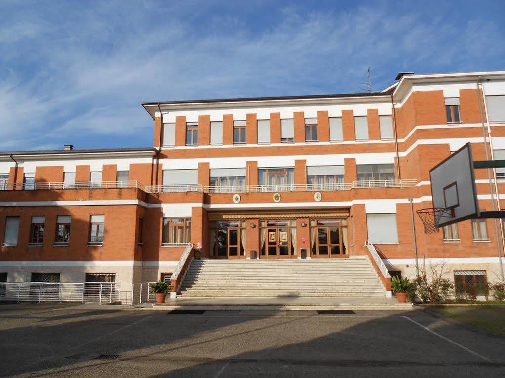 Centro Carraro Fondazione Di Religione *