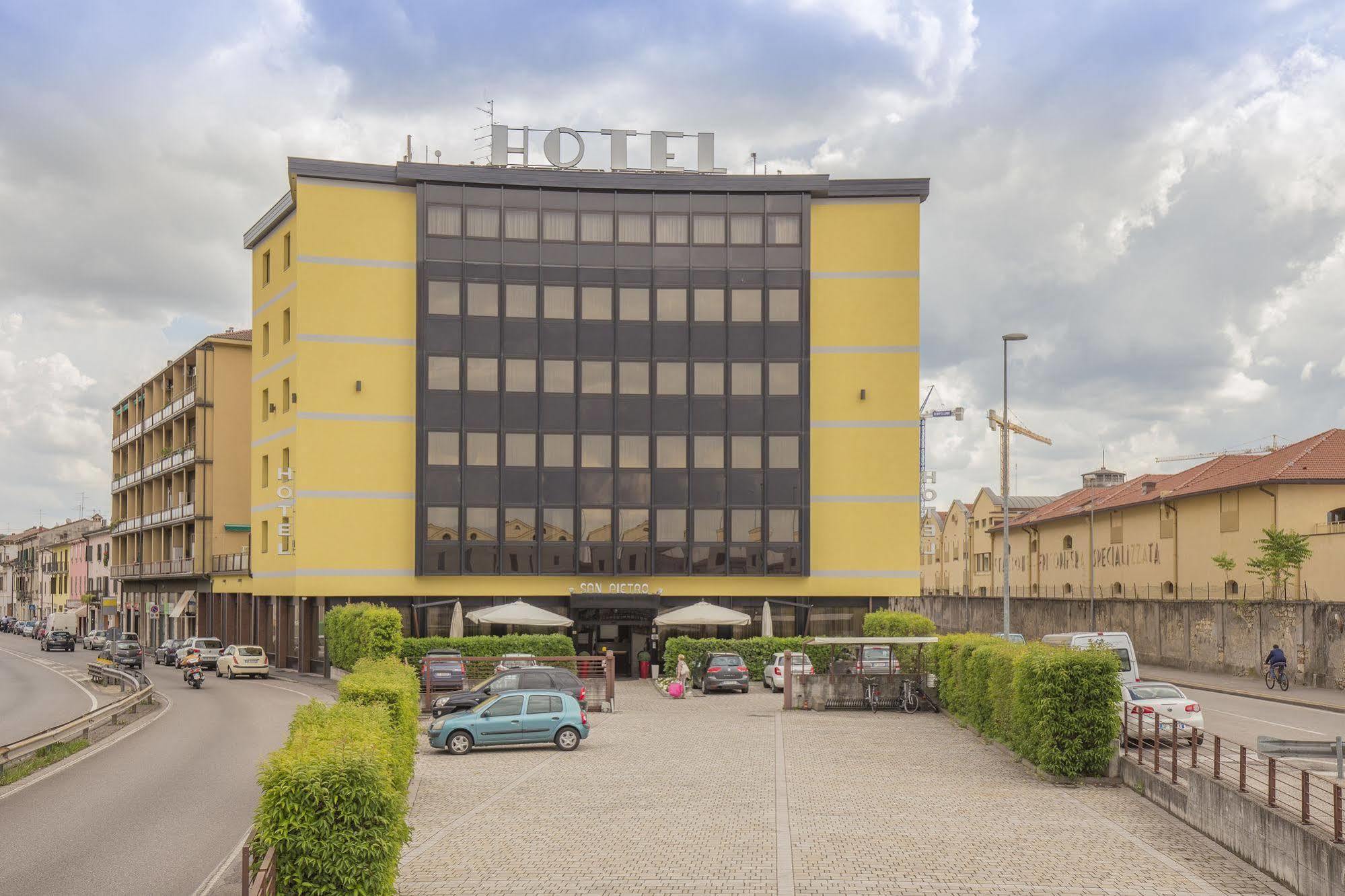 San Pietro 4*