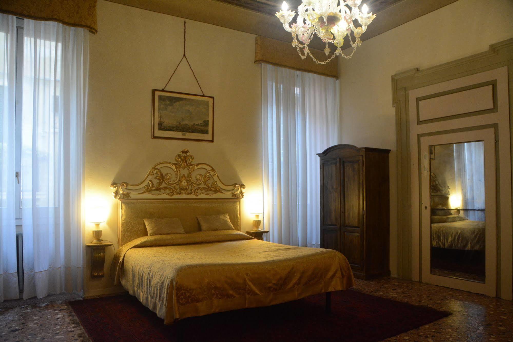 B&B Palazzo Camozzini 3* Verona