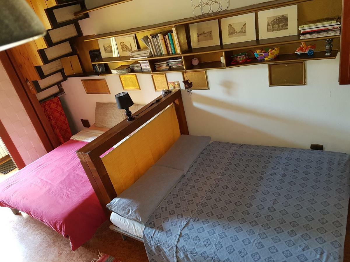 Affittacamere Dora Baltea Monolocale Primo Piano Mansarda Secondo Piano *