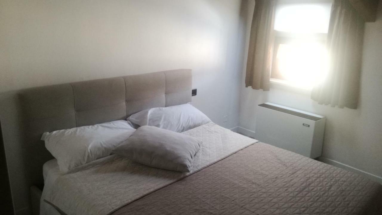 Relais + Private Parking Apartamento Verona