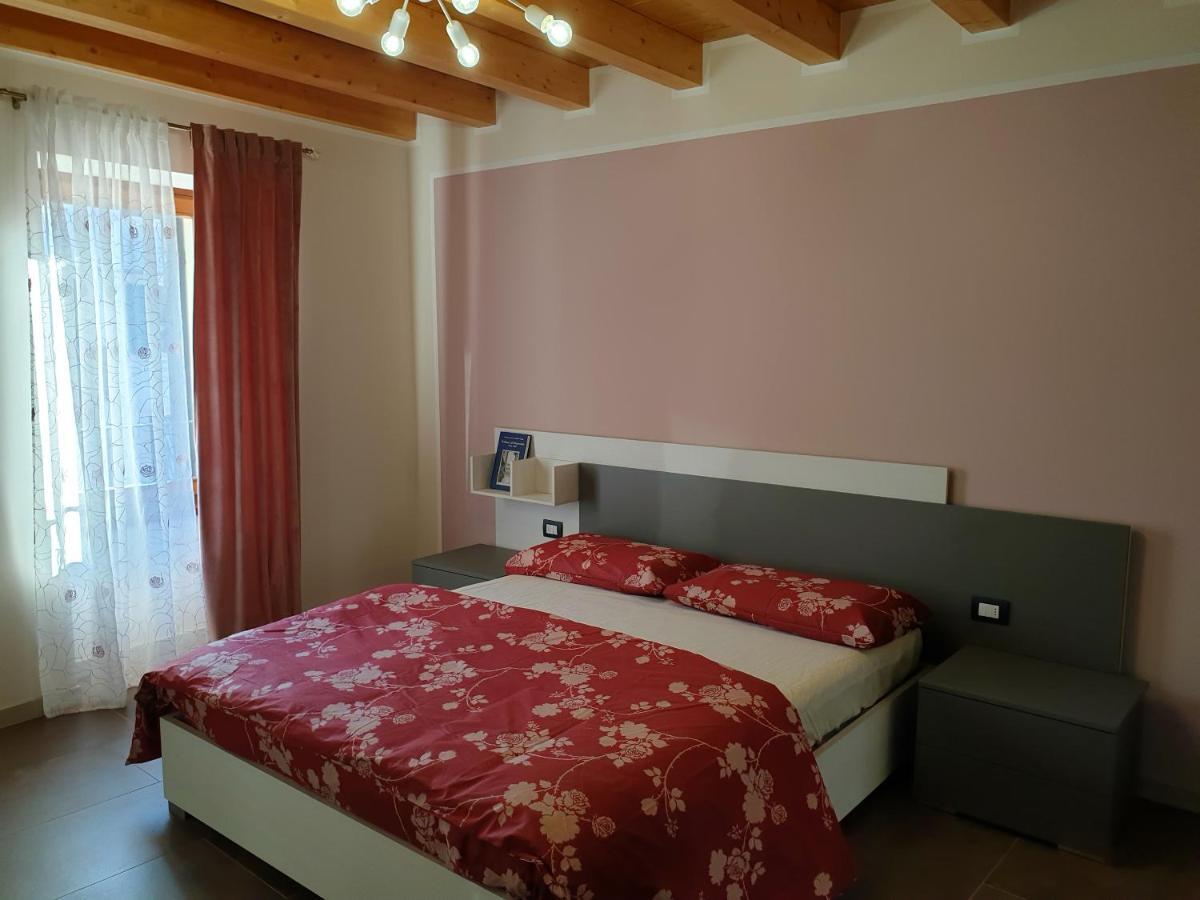 Apartamento Dimora Rosso San Zeno - Wifi Veloce E Adatto Per Famiglie