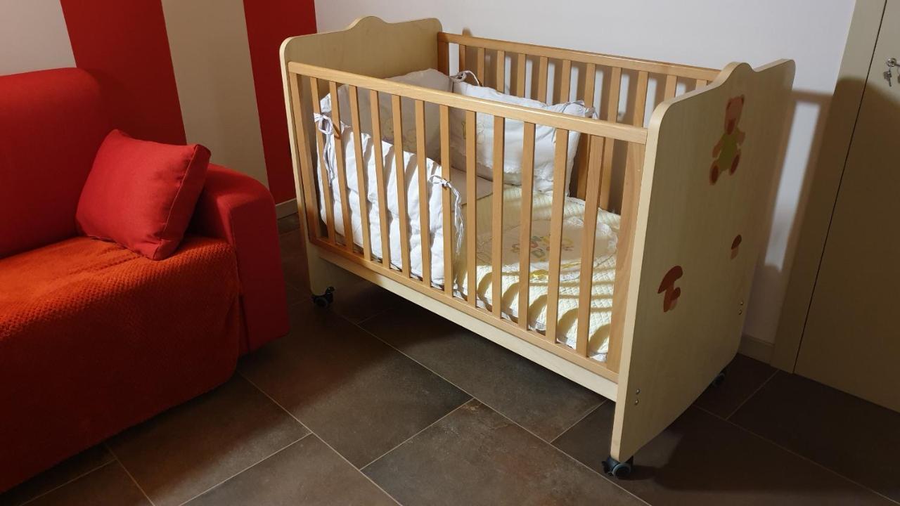 Apartamento Dimora Rosso San Zeno - Wifi Veloce E Adatto Per Famiglie